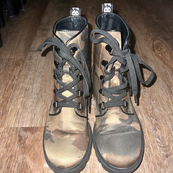 Kylie Jenner camo booties. Perfect condition. - Picture 3 of 3